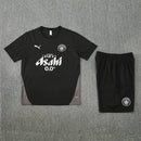 Conjunto entrenamiento hombre Manchester City temporada 2025 2026 oficial negro camiseta y pantalón técnica transpirable pro premier league.