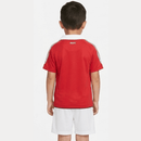 Conjunto infantil retro Manchester United 2010 2011 primera equipación roja y pantalón blanco calidad 1.1 premium época Wayne Rooney Chicharito Hernández, Manchester United infantil retro, Conjunto niño United 2010 rojo, Ropa Manchester United niños retro, Equipación United junior 10/11, Calidad 1.1 infantil, Tienda Hincha Futbolero, Regalo niño Manchester United fútbol, Camiseta roja United niño retro, United Kids Retro 2010 Chicharito.
