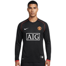 Camiseta hombre Manchester United temporada 2007 2008 segunda equipación negra manga larga franja roja trasera retro calidad 1.1 premium Tienda Hincha Futbolero. Manchester United 2007, Manchester United 2008, Camiseta Man Utd negra, Ropa Manchester United retro, Camiseta United manga larga, Calidad 1.1 United, Cristiano Ronaldo 2008, Tienda Hincha Futbolero, Man Utd Retro Jersey 07/08.
