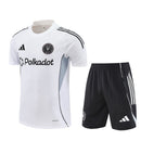 Conjunto hombre entrenamiento Inter Miami camiseta blanca y pantalón corto negro temporada 2025 2026 calidad 1.1 oficial, Inter Miami entrenamiento 2025, Conjunto blanco y negro Miami, Ropa entrenamiento Inter Miami, Camiseta entrenamiento Messi hombre, Calidad 1.1 Miami, Tienda Hincha Futbolero, MLS 2026 training, Bloke Core deportivo, Regalo hombre Inter Miami, Kit entrenamiento blanco 25/26.