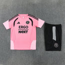 Conjunto hombre Inter Miami entrenamiento rosa y pantalón negro temporada 2026 2027 calidad 1.1 oficial, Inter Miami 2026, Conjunto Miami rosa, Equipación Inter Miami barata, Calidad 1.1 Messi Miami, Tienda Hincha Futbolero, Chase Stadium, Bloke Core 2026, Camiseta rosa Miami, Ropa entrenamiento MLS, Regalo fútbol Miami.