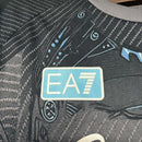 Camiseta hombre Napoli temporada 2025 2026 edición especial gris calidad 1.1 premium oficial partenopei serie a. Napoli 2025, Camiseta Napoli gris, Napoli Special Edition, Ropa Napoli barata, Equipación Nápoles 25/26, Calidad 1.1 Napoli, Serie A Gear, Tienda Hincha Futbolero, Camiseta Gris Napoli.