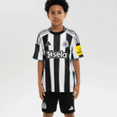 Newcastle infantil, Conjunto niño Newcastle, Kit 25/26 Newcastle, Ropa Newcastle niños, Camiseta niño Premier League, Mini kit Newcastle, Calidad 1.1 infantil, Nueva colección 2025, Regalo fútbol niños, Tienda Hincha Futbolero.