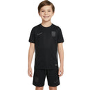 Noruega 2026, Conjunto infantil Noruega negro, Equipación niños Noruega 26/27, Camiseta niño Haaland negro, Kit de fútbol junior Noruega, Regalo fútbol niños Noruega, Ropa oficial Noruega infantil, Pantalón niño Noruega, Comprar conjunto selección barato, Tienda Hincha Futbolero.