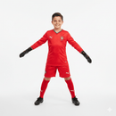 Conjunto infantil Portugal primera equipación 2026 2027 niños kit completo camiseta manga larga roja y pantalón corto oficial fútbol niños lusos 26/27 Mundial 2026.