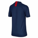 Camiseta hombre Paris Saint-Germain temporada 2019 2020 primera equipación azul marino franja Hechter retro calidad 1.1 premium Tienda Hincha Futbolero. PSG 2019, PSG 2020, Camiseta PSG azul, Ropa PSG retro, Camiseta PSG Hechter, Calidad 1.1 PSG, Neymar PSG 2020, Tienda Hincha Futbolero, PSG Retro Jersey 19/20.