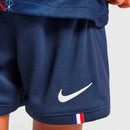 Conjunto infantil niño Paris Saint-Germain primera equipación camiseta azul marino y pantalón corto temporada 2025 2026 calidad 1.1 oficial, PSG infantil 2025, Conjunto niño PSG local, Equipación infantil PSG 25/26, Ropa fútbol niños PSG, Calidad 1.1 infantil, Tienda Hincha Futbolero, Kit fútbol niños azul marino, Regalo fútbol infantil PSG, Jersey PSG kids 2026, Ligue 1 niños.