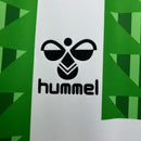 Polo hombre Real Betis edición especial temporada 2025 2026 color blanco y verde oficial fútbol bético elegante casual piqué premium.