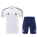 Conjunto entrenamiento hombre Real Madrid camiseta blanca y pantalón corto azul marino temporada 2025 2026 calidad 1.1 oficial, Real Madrid 2025 entrenamiento, Conjunto Real Madrid 25/26 blanco, Camiseta entrenamiento Madrid azul, Ropa deportiva Real Madrid, Calidad 1.1 galácticos, Tienda Hincha Futbolero, Entrenamiento fútbol Madrid, Kit fútbol blanco y azul, Regalo fútbol hombre Madrid, Jersey Real Madrid training.