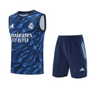 Real Madrid 2026, Conjunto entrenamiento Madrid, Camiseta sin mangas Real Madrid, Short azul marino Madrid, Ropa oficial Real Madrid, Jersey Madrid 25/26 navy, Regalo fútbol hombre Madrid, Kit entrenamiento galáctico, Bloke Core fitness, Comprar conjunto barato, Tienda Hincha Futbolero.