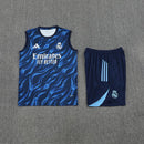 Real Madrid 2026, Conjunto entrenamiento Madrid, Camiseta sin mangas Real Madrid, Short azul marino Madrid, Ropa oficial Real Madrid, Jersey Madrid 25/26 navy, Regalo fútbol hombre Madrid, Kit entrenamiento galáctico, Bloke Core fitness, Comprar conjunto barato, Tienda Hincha Futbolero.