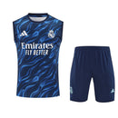 Real Madrid 2026, Conjunto entrenamiento Madrid, Camiseta sin mangas Real Madrid, Short azul marino Madrid, Ropa oficial Real Madrid, Jersey Madrid 25/26 navy, Regalo fútbol hombre Madrid, Kit entrenamiento galáctico, Bloke Core fitness, Comprar conjunto barato, Tienda Hincha Futbolero.