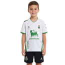 Real Santander 2026 infantil, Conjunto niño Real Santander, Camiseta blanca Real Santander niño, Short negro Real Santander infantil, Ropa oficial Real Santander kids, Kit fútbol niño 25/26, Regalo fútbol infantil Real Santander, Equipación local niño, Comprar conjunto barato, Tienda Hincha Futbolero.