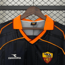 Camiseta de la AS Roma 1999 2000 segunda equipación retro negra de hombre con detalles giallorossi y cuello redondo jersey vintage de Taffarel Tienda Hincha Futbolero Totti, Camiseta Roma 1999 retro, Jersey AS Roma antiguo negro, Camiseta Roma clásica hombre, Camiseta histórica Roma 2000, Comprar equipación vintage Roma, Calidad retro premium 1.1, Camiseta fútbol italiana negra, Ropa urbana blockecore, Jersey de colección Francesco Totti.