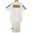 Conjunto infantil retro Santos FC 2012 2013 primera equipación blanco calidad 1.1 premium época Neymar Jr centenario oficial, Santos infantil retro, Conjunto niño Santos 2012 blanco, Ropa Santos FC niños retro, Equipación Santos junior 12/13, Calidad 1.1 infantil, Tienda Hincha Futbolero, Regalo niño Santos fútbol, Camiseta blanca Santos niño retro, Santos Kids Retro Neymar.