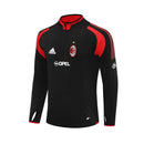 Sudadera hombre AC Milan temporada 2004 2005 entrenamiento negra detalles rojos retro calidad 1.1 premium rossonero estilo Kaká Shevchenko. AC Milan 2004, Sudadera AC Milan negra, Ropa AC Milan retro, Entrenamiento Milan 04/05, Calidad 1.1 AC Milan, Rossonero Vintage Gear, Tienda Hincha Futbolero, AC Milan Black Retro Sweatshirt.