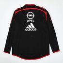 Sudadera hombre AC Milan temporada 2004 2005 entrenamiento negra detalles rojos retro calidad 1.1 premium rossonero estilo Kaká Shevchenko. AC Milan 2004, Sudadera AC Milan negra, Ropa AC Milan retro, Entrenamiento Milan 04/05, Calidad 1.1 AC Milan, Rossonero Vintage Gear, Tienda Hincha Futbolero, AC Milan Black Retro Sweatshirt.