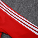 Sudadera hombre Selección Alemania temporada 2026 2027 color rojo oficial fútbol técnica transpirable entrenamiento urbana mundial roja.