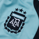 Sudadera hombre selección Argentina temporada 2026 2027 color azul claro oficial fútbol AFA técnica transpirable entrenamiento mundial 3 estrellas albiceleste.