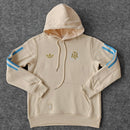 Argentina 2026, Sudadera Argentina beige, Hoodie AFA 2026, Ropa oficial Argentina, Sudadera Messi 2026, Regalo fútbol hombre Argentina, Buzo Argentina oficial, Indumentaria técnica selecciones, Argentina lifestyle kit 2026, Comprar sudadera Argentina barata