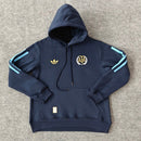 Argentina 2026, Sudadera Argentina azul marino, Hoodie AFA 2026, Ropa oficial Argentina, Sudadera Messi entrenamiento, Regalo fútbol hombre Argentina, Buzo Argentina oficial, Indumentaria técnica selecciones, Argentina training kit 2026, Comprar ropa Argentina barata.