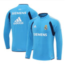 Sudadera hombre Real Madrid retro temporada 2005 2006 azul entrenamiento época Galácticos calidad 1.1 premium Tienda Hincha Futbolero. Real Madrid Retro, Sudadera Real Madrid 2005, Chaqueta Madrid 2006, Ropa Real Madrid Vintage, Real Madrid azul, Calidad 1.1 Madrid, Bloke Core Madrid, Tienda Hincha Futbolero, Real Madrid 05/06 Blue Sweatshirt.