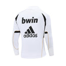 Sudadera hombre Real Madrid temporada 2011 2012 entrenamiento blanca detalles dorados retro calidad 1.1 premium la liga de los récords. Real Madrid 2011, Sudadera Real Madrid blanca, Sudadera Madrid oro, Ropa Real Madrid retro, Entrenamiento Madrid 11/12, Calidad 1.1 Real Madrid, Liga de los 100 puntos, Tienda Hincha Futbolero, Real Madrid White Gold Vintage.