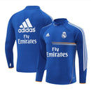 Sudadera hombre Real Madrid temporada 2013 2014 entrenamiento azul retro calidad 1.1 premium madridista el año de la décima. Real Madrid 2013, Sudadera Real Madrid azul, Ropa Real Madrid retro, Entrenamiento Madrid 13/14, Calidad 1.1 Real Madrid, La Décima Gear, Tienda Hincha Futbolero, Real Madrid Blue Vintage Sweatshirt.