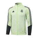Sudadera hombre Real Madrid temporada 2025 2026 color verde claro oficial fútbol merengue técnica transpirable entrenamiento urbana mint.