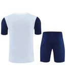 Tottenham 2026, Conjunto entrenamiento Tottenham, Ropa oficial Tottenham Hotspur, Camiseta Tottenham 25/26 blanca, Kit de fútbol hombre azul marino, Regalo fútbol hombre Spurs, Ropa entrenamiento Premier League, Pantalón corto Tottenham azul, Comprar conjunto entrenamiento barato, Tienda Hincha Futbolero.